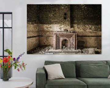 Decrepit fireplace by Ans Bastiaanssen