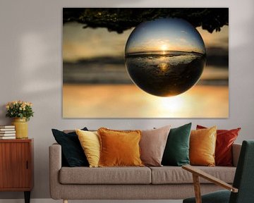 zonsondergang door een lens ball van Annelies Cranendonk