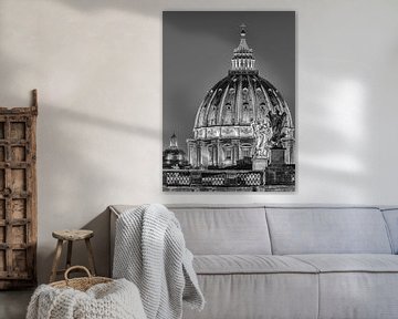 Ponte Sant Angelo en de  St. Peter's Basilica, Rome, Italië van Henk Meijer Photography