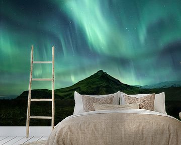 Sterk noorderlicht, IJsland van Sven Broeckx