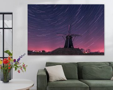 Niederländische Windmühle mit Sternspuren von Kim Bellen