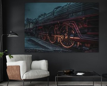 Stoomloc in de nacht by Rico Peters