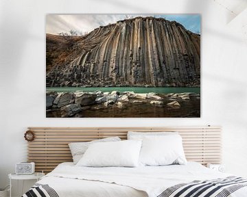 De statige basalt vallei Stuðlagil in midden IJsland van Gerry van Roosmalen