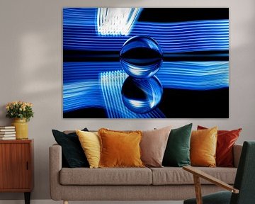 Glass ball light painting - blue stripes von Marcel van den Bos