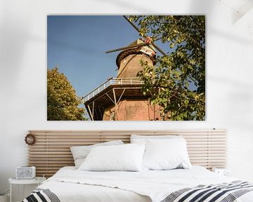 Windmühle in Aurich in Ostfriesland von Edith Albuschat