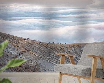 Der Rand der Stille (Berg Ijen Java) von Lex van Doorn