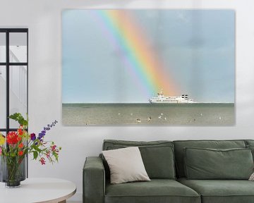 Veerboot naar Schiermonnikoog met regenboog. van Johan Kalthof