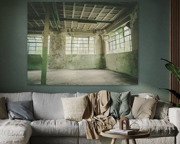 Groene ruimte met ramen van Martijn Tilroe