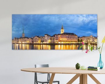 Zurich panorama in het blauwe uur van Dennis van de Water
