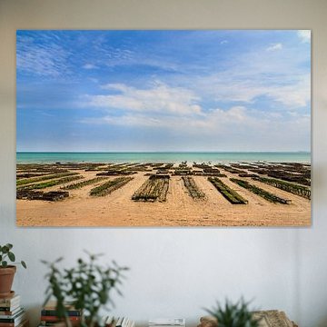Oesterkwekerij op het strand in Cancale