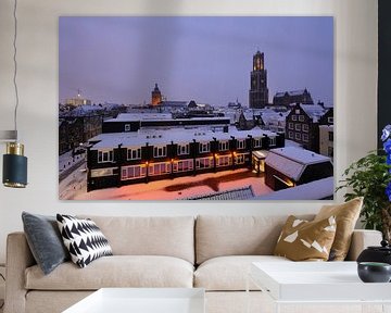 Innenstadt von Utrecht mit Domturm und Domkirche im Winter von Donker Utrecht