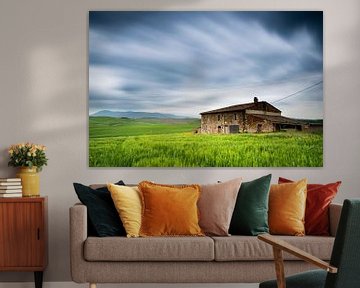 Storm over een landshuis is Toscane van Damien Franscoise