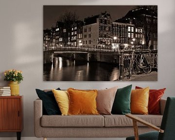 Amsterdam bij nacht, zwart-wit van Marjo Snellenburg