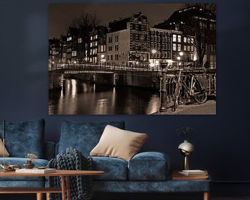 Amsterdam bij nacht, zwart-wit