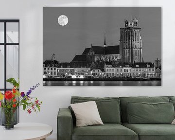 Skyline von Dordrecht bei Nacht von Ilya Korzelius