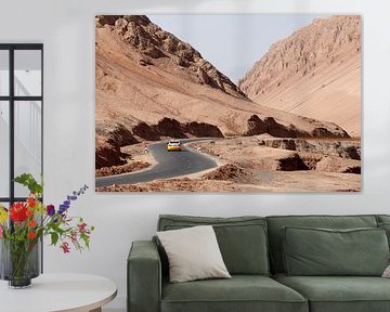 Flaming mountains nabij Turpan, China