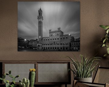 Palazzo Pubblico - Sienne - longue exposition - B & W