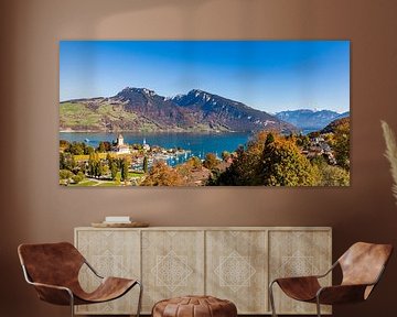 Spiez aan het Thunmeer in het Berner Oberland in Zwitserland van Werner Dieterich
