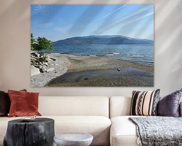 Okanagan lake in Canada on a beautiful summer day sur Jutta Klassen