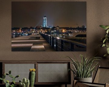Skyline von Deventer bei Nacht von Rob De Jong