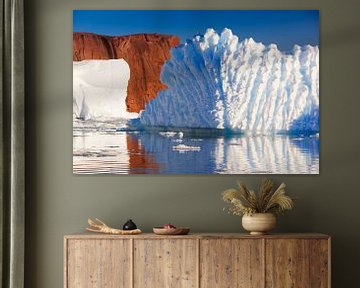 IJsbergen in de Røde Ø, Scoresby Sund, Groenland van Henk Meijer Photography