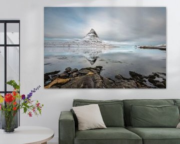 De iconische berg Kirkjufell in IJsland van Gerry van Roosmalen