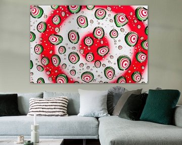 Druppels met psychedelische cirkels in rood, wit en groen