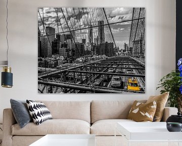 New York, Brooklyn-Brücke mit Manhattan-Skylinen von Ruurd Dankloff