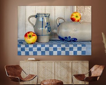stilleven met fruit en keulse potten van Jeannette Kliebisch