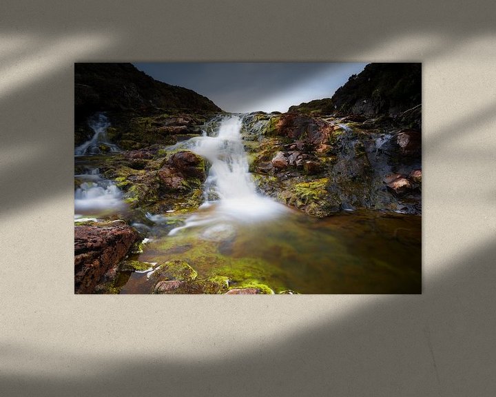 Impression: Écosse: cascade de la rivière Rha sur Skye sur Remco Bosshard