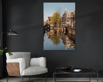Canal in Amsterdam, Netherlands van Lorena Cirstea