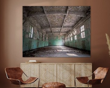 Verlassene Lotsenschule, Belgien - Urbex / Verfall / Alt / Graffiti / Halle / Halle / Klassenzimmer von Art By Dominic