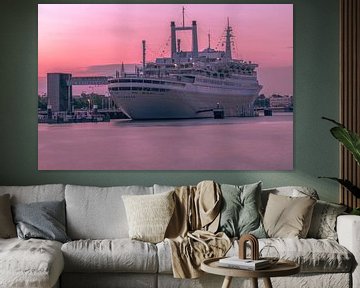 SS Rotterdam by AdV Photography