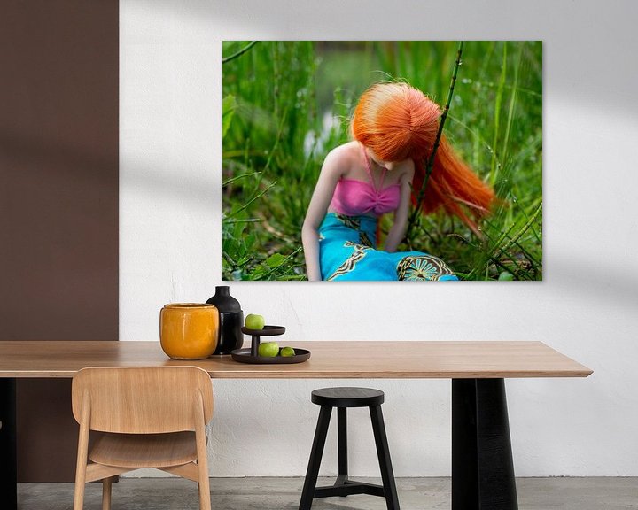 Sfeerimpressie: Meisje met rood haar in de natuur van Margreet van Tricht