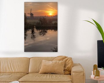 Zonsopgang bij molen in Lienden by Moetwil en van Dijk - Fotografie