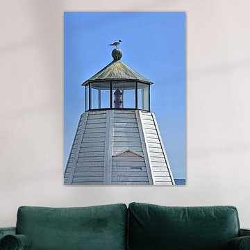 Möwe auf Leuchtturm