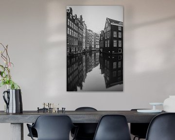 Amsterdam - grachtenpanden in zwart en wit van Thea.Photo
