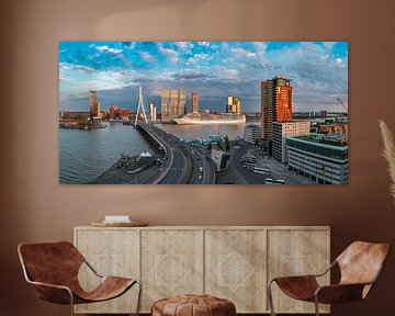 cruiseseizoen gestart in Rotterdam panorama 2 von Midi010 Fotografie