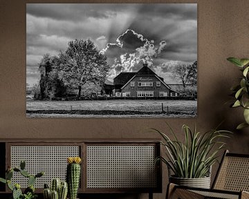 Black/White,Clouds, Farm, Woudenberg, The Netherlands van Maarten Kost