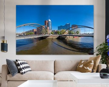 Hambourg - Pont de Niederhafen avec la Philharmonie de l'Elbe sur Sabine Wagner