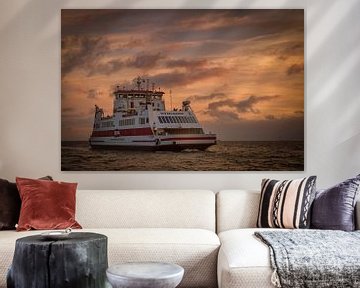 Eiland veerboot Amrum-Föhr bij zonsondergang van Sabine Wagner