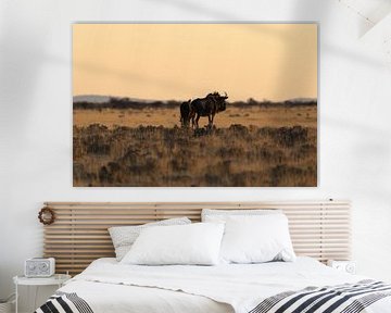 Gnus in Abenddämmerung van Poster Art Shop