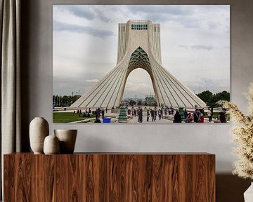 Azadi Tower in Teheran, Iran van Marcel Alsemgeest