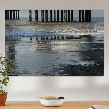 Onder de Pier van Scheveningen