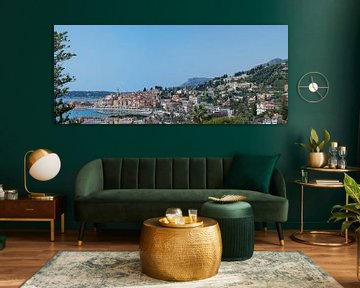 Panorama over Menton van Peter Bartelings