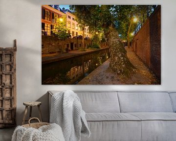 Nieuwegracht in Utrecht between Quintijnsbrug and Magdalena Bridge