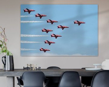 Close flying by the Red Arrows von Wim Stolwerk