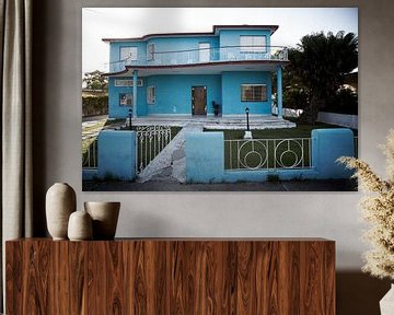 Huis met bouwstijl jaren 60 Cienfuegos Cuba van Karel Ham