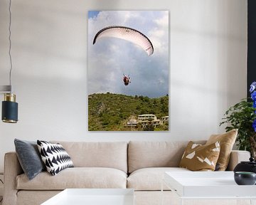 Paragliden langs het berglandschap van Lefkada
