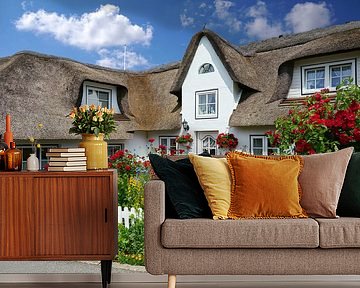Amrum - thatched house with beautiful flower garden by Reiner Würz / RWFotoArt